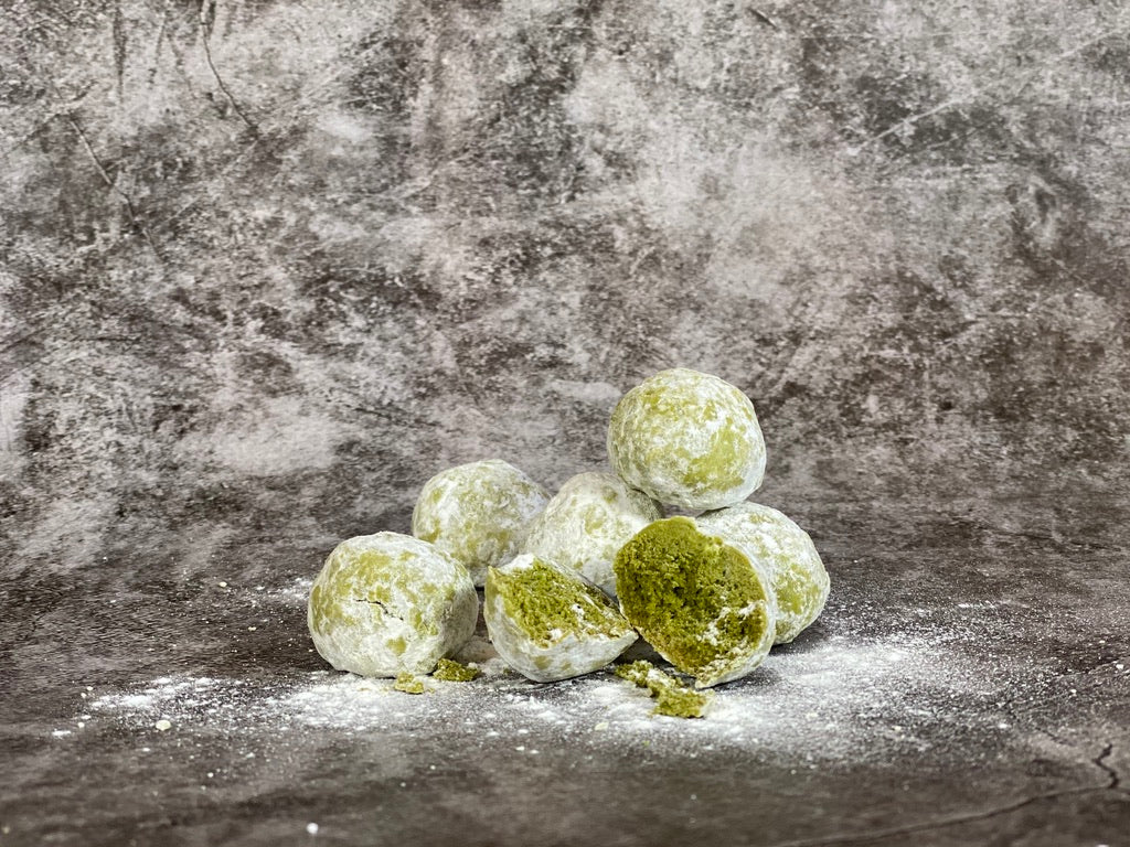 MATCHADO Vegan Boule de Neige Biscuits - Matcha Flavour - Image 3